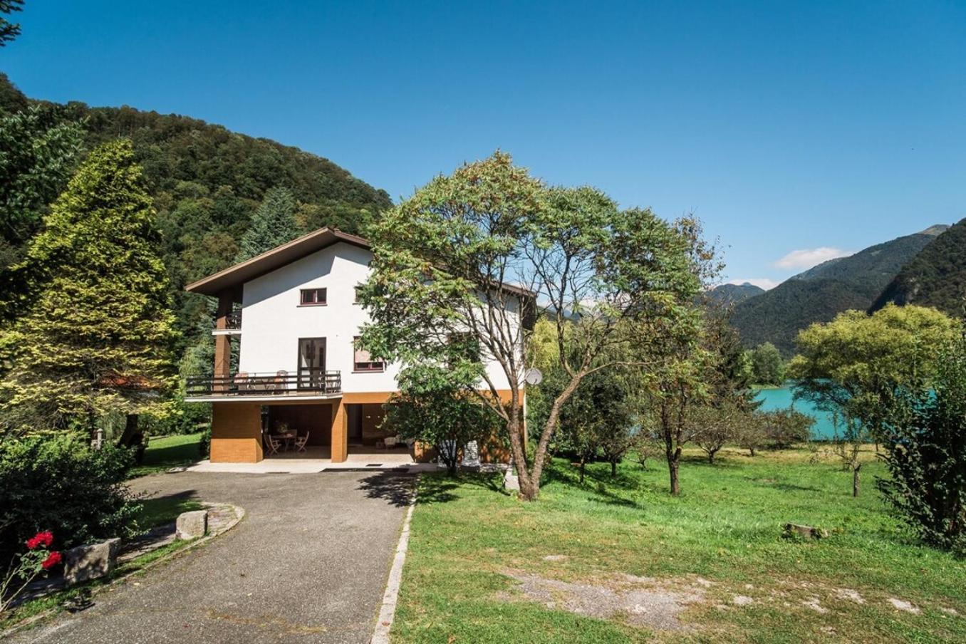 מוסט נה סוסי Vila Labod, Unique Villa At The Lake מראה חיצוני תמונה